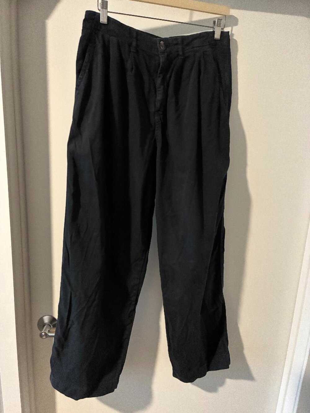 Free People Black Soft Cotton Pleated Relaxed Fit Pants Size 4